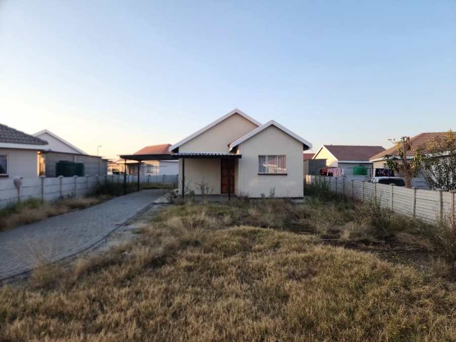 4 Bedroom Property for Sale in Freedom Park North West